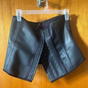 Curved Bustier